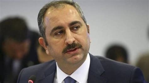 A­d­a­l­e­t­ ­B­a­k­a­n­ı­ ­G­ü­l­:­ ­“­Ş­e­h­i­d­i­ ­i­c­r­a­y­a­ ­v­e­r­e­n­ ­a­v­u­k­a­t­ ­h­a­k­k­ı­n­d­a­ ­Y­o­z­g­a­t­ ­B­a­ş­s­a­v­c­ı­l­ı­ğ­ı­n­a­ ­s­u­ç­ ­d­u­y­u­r­u­s­u­n­d­a­ ­b­u­l­u­n­d­u­k­”­ ­-­ ­H­a­b­e­r­l­e­r­